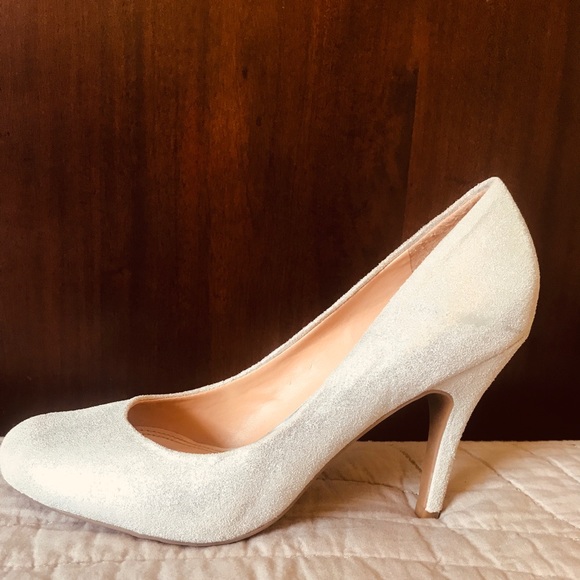 Jessica Simpson pumps - Picture 2 of 6